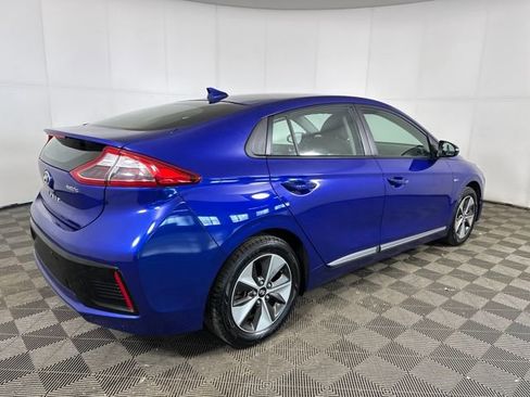 Used 2019 Hyundai Ioniq Base image 3