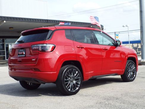 Used 2023 Jeep Compass Limited w/ Red Edition image 6