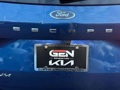 Used 2023 Ford Escape Platinum w/ Class II Trailer Tow Package image 34