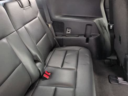 Used 2023 Ford Explorer XLT w/ Equipment Group 202A AWD/4WD image 22