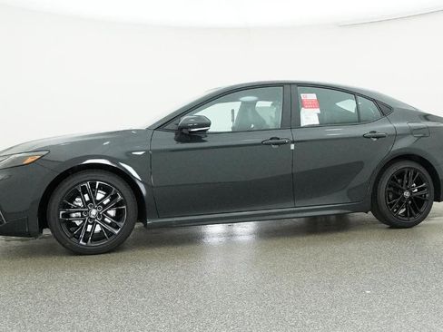 New 2026 Toyota Camry SE FWD image 21