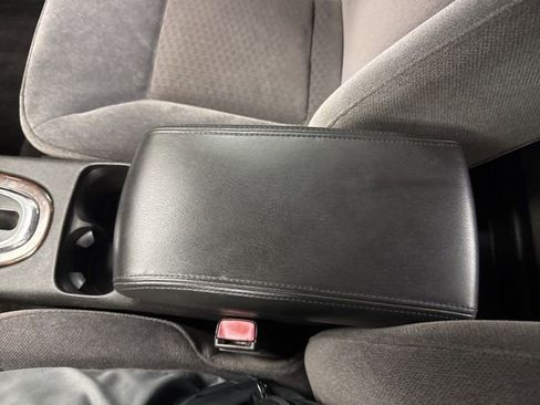 Used 2013 Chevrolet Impala LT w/ LT Sunroof Package image 40