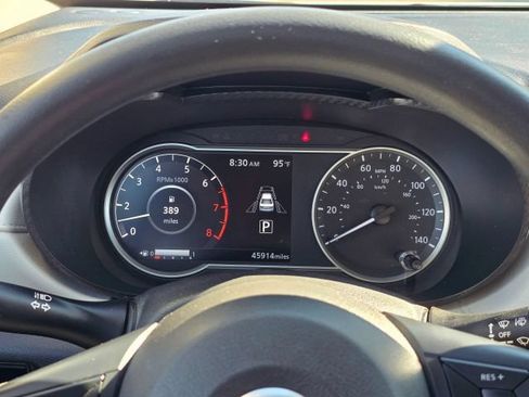 Used 2021 Nissan Versa SV FWD image 15