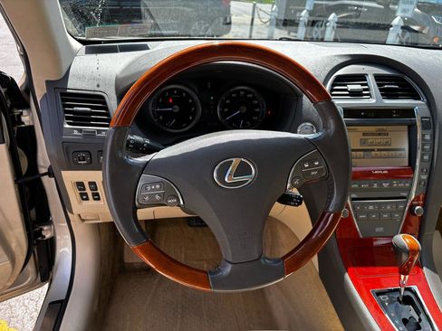 Used 2011 Lexus ES 350 FWD image 14