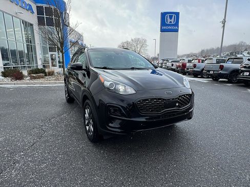 Used 2021 Kia Sportage S w/ S AWD Premium Package image 2