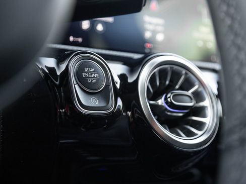 Used 2022 Mercedes-Benz CLA 35 AMG CLA 35 AMG image 17