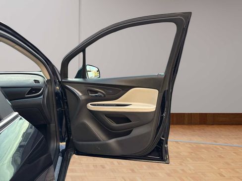 Used 2022 Buick Encore Preferred w/ Safety Package image 15