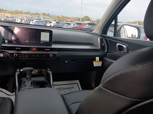 New 2025 Kia Sorento EX w/ Panoramic Sunroof Package image 11