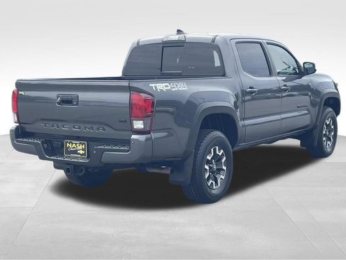 Used 2019 Toyota Tacoma TRD Off-Road w/ Technology Package AWD/4WD image 3