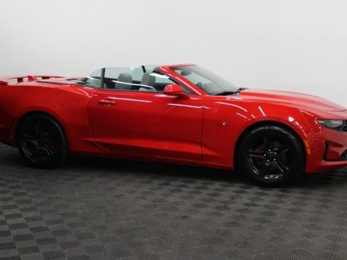 Used 2020 Chevrolet Camaro LT RWD image 4