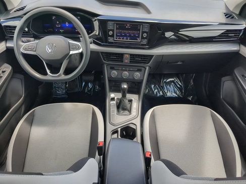 Certified 2022 Volkswagen Taos S FWD image 11