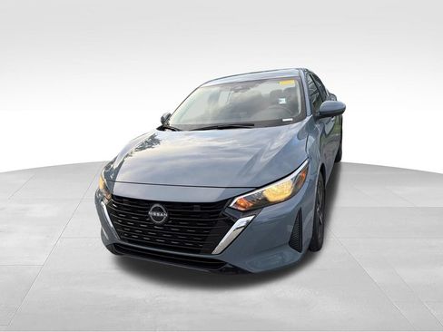 Used 2025 Nissan Sentra SV w/ Trunk Package FWD image 14
