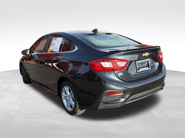 Used 2016 Chevrolet Cruze LT w/ Convenience Package FWD image 3