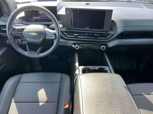 Certified 2024 Chevrolet Silverado EV W/T AWD/4WD image 14
