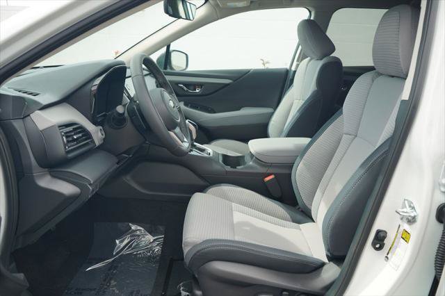 Used 2025 Subaru Outback Premium AWD/4WD image 5