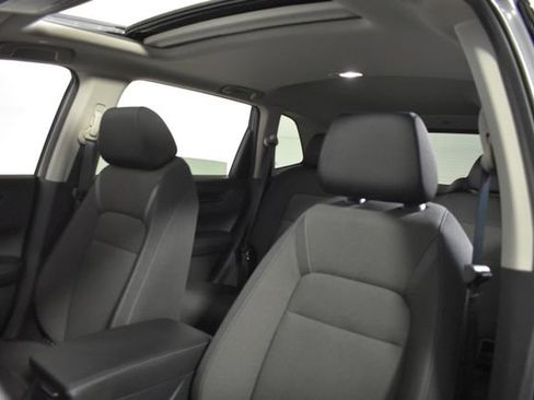 Used 2025 Honda CR-V EX image 10