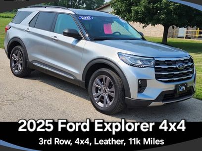 Used 2025 Ford Explorer Active w/ Active Comfort Package