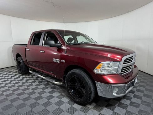 Used 2017 RAM 1500 Lone Star RWD image 1
