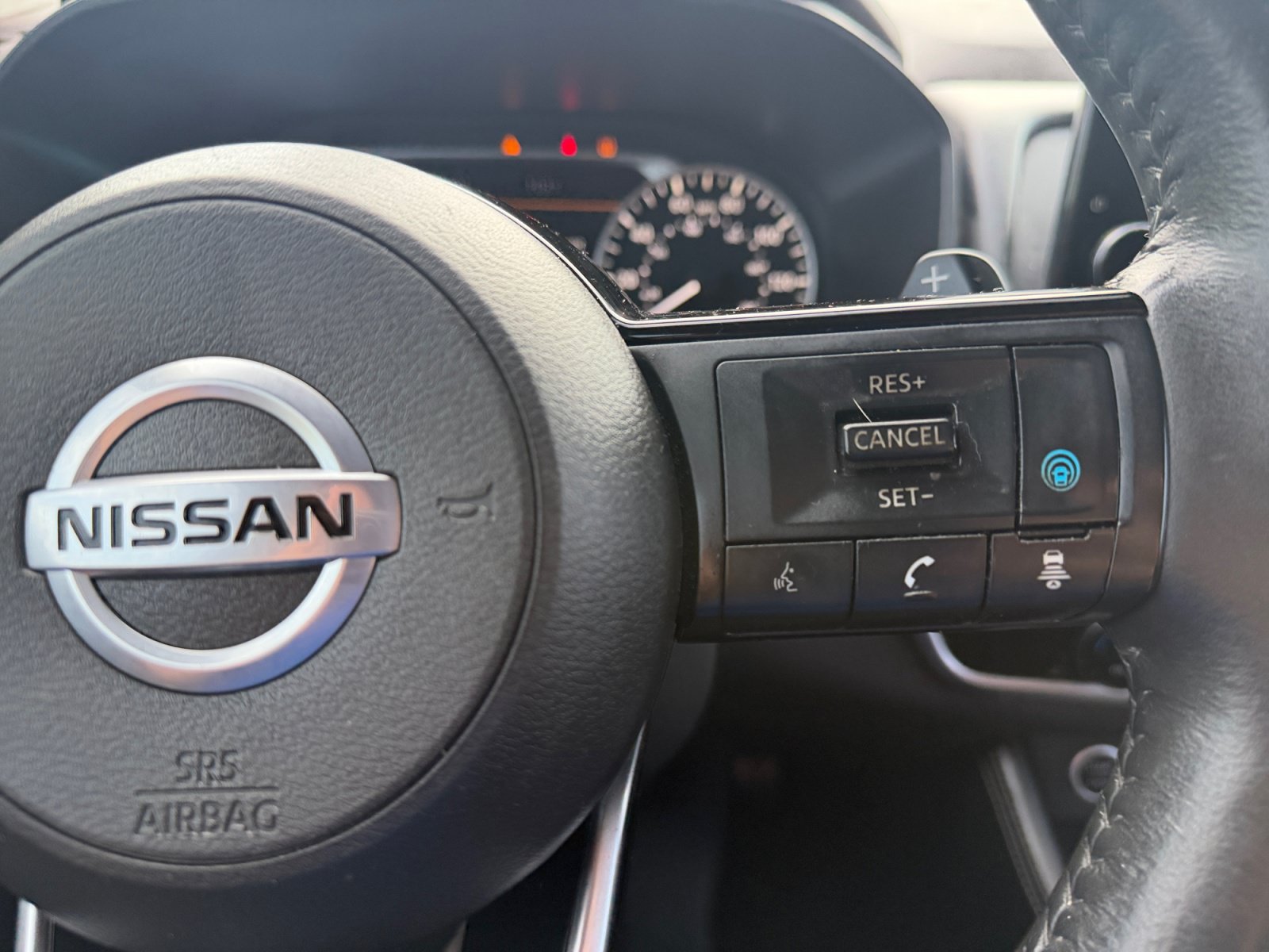 Used 2021 Nissan Rogue SL w/ Premium Package FWD image 18