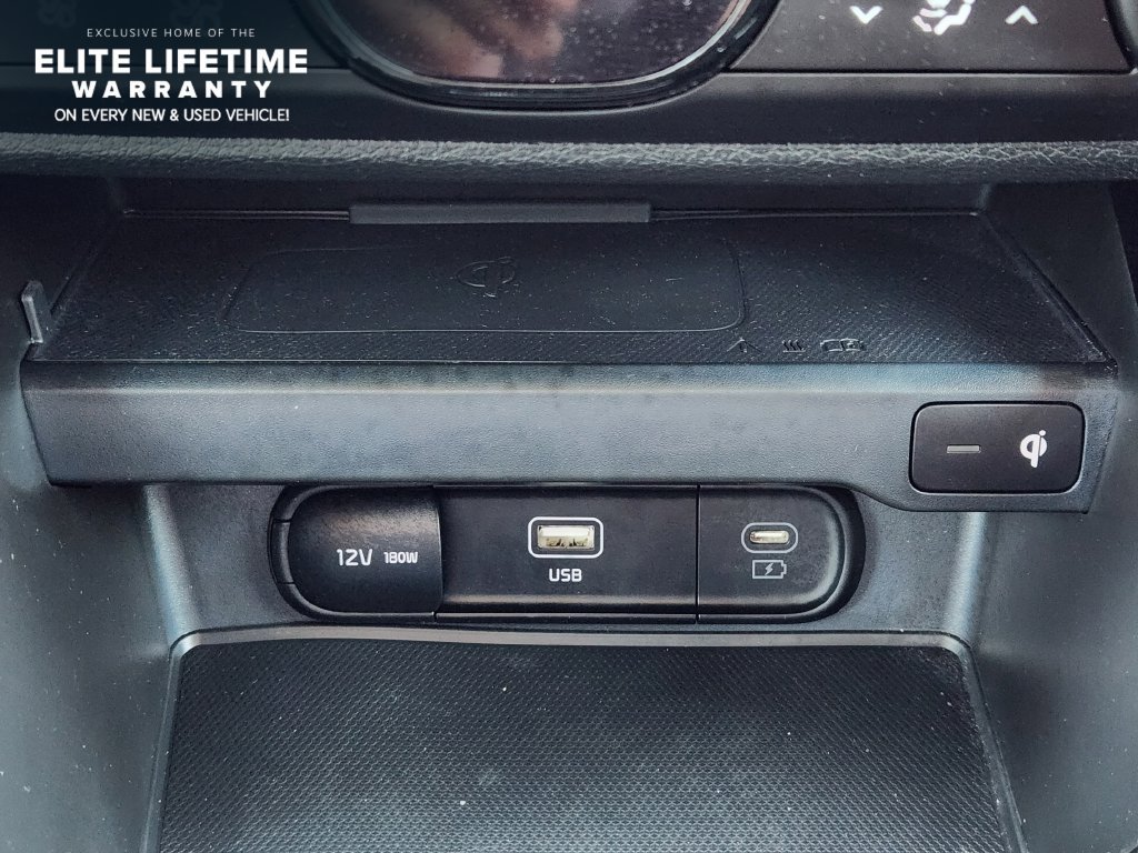 Used 2025 Kia Soul GT-Line w/ GT-Line Technology Package FWD image 21