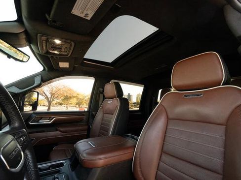 Used 2024 GMC Sierra 2500 Denali Ultimate image 28