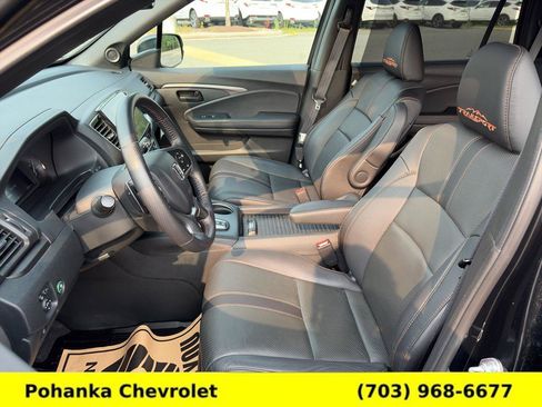 Used 2023 Honda Passport TrailSport image 25