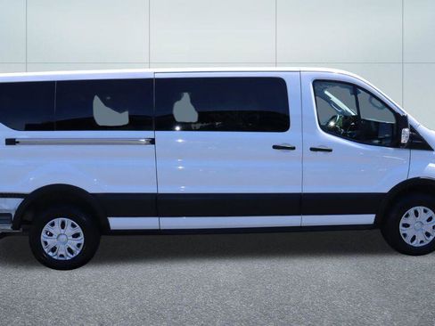 Used 2024 Ford Transit 350 XLT RWD image 9
