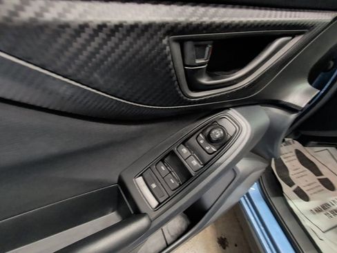 Used 2023 Subaru Crosstrek 2.0i image 12