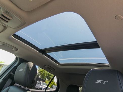 New 2026 Buick Encore GX Sport Touring w/ Advanced Technology Package FWD image 21