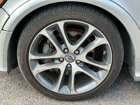 Used 2010 Volvo C30 T5 R-Design image 17