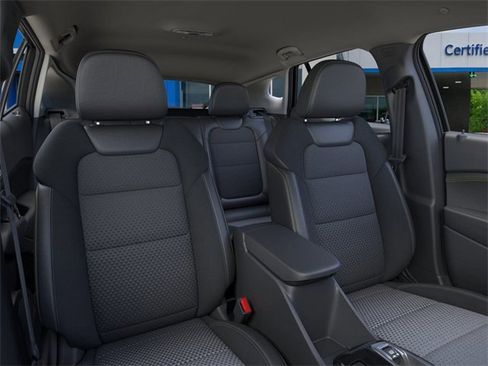 New 2026 Chevrolet Trax LT w/ Driver Confidence Package image 16