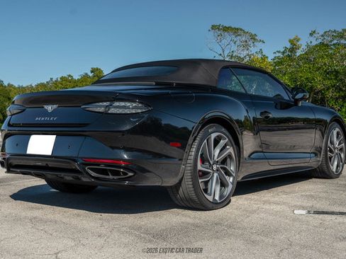 Used 2025 Bentley Continental GT Speed image 20