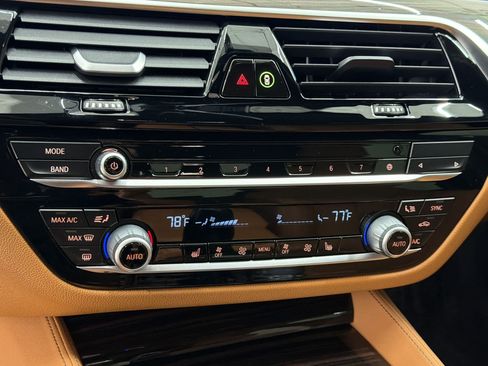 Used 2021 BMW 540i xDrive w/ M Sport Package AWD/4WD image 29