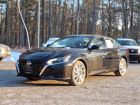 New 2025 Nissan Altima 2.5 SL image 3