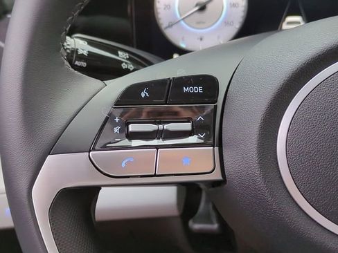 New 2026 Hyundai Elantra Limited image 25