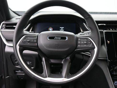 New 2025 Jeep Grand Cherokee L Laredo w/ Luxury Tech Group I image 30