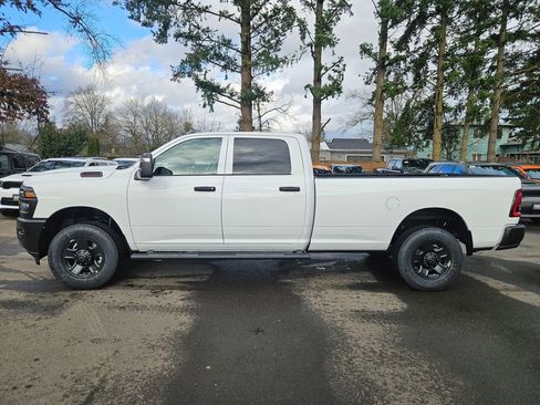New 2026 RAM 3500 Tradesman AWD/4WD image 4