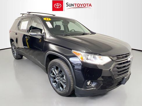 Used 2021 Chevrolet Traverse RS image 1