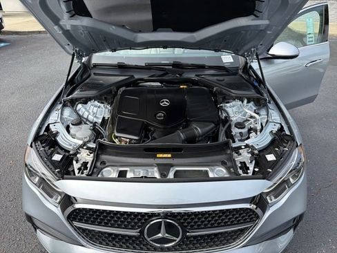 Used 2024 Mercedes-Benz E 350 4MATIC Sedan image 25