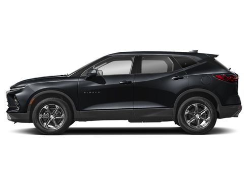 Used 2025 Chevrolet Blazer LT FWD image 3