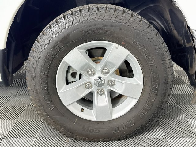 Used 2023 RAM 1500 Classic SLT w/ Electronics Group AWD/4WD image 27