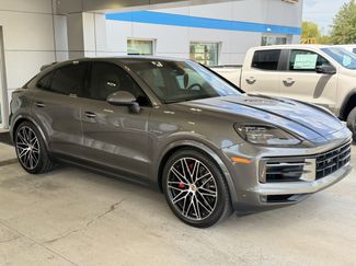 Used 2026 Porsche Cayenne S AWD/4WD video 1