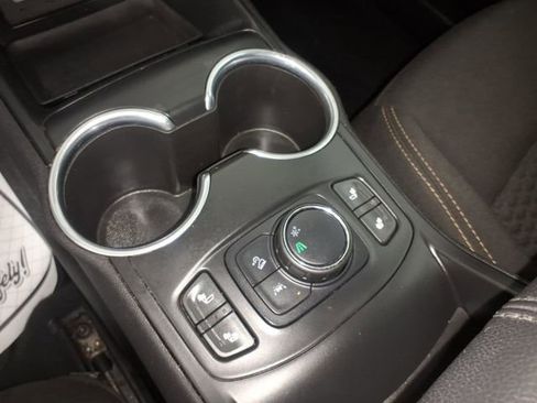 Used 2020 GMC Terrain SLE w/ Driver Convenience Package image 22