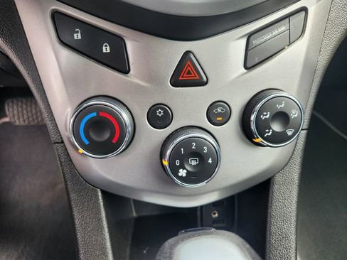 Used 2019 Chevrolet Sonic LT image 24