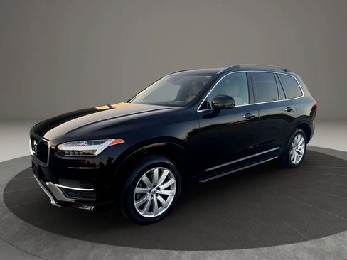Used 2016 Volvo XC90 T6 Momentum w/ Momentum Plus Package image 17