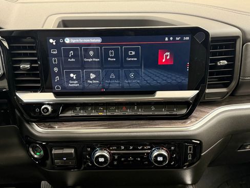 Used 2025 GMC Sierra 3500 SLT w/ SLT Premium Package image 32