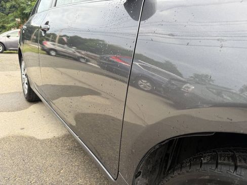 Used 2013 Toyota Corolla LE FWD image 30