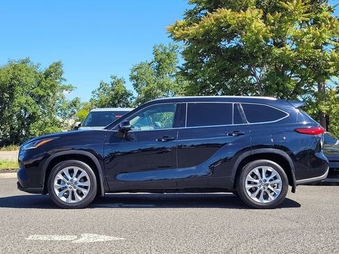 Used 2023 Toyota Highlander Limited AWD/4WD image 9