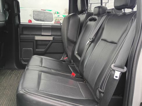 Used 2019 Ford F150 Lariat image 21