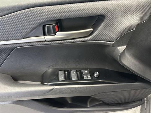 Used 2026 Toyota Camry SE w/ Multimedia Upgrade Package image 14